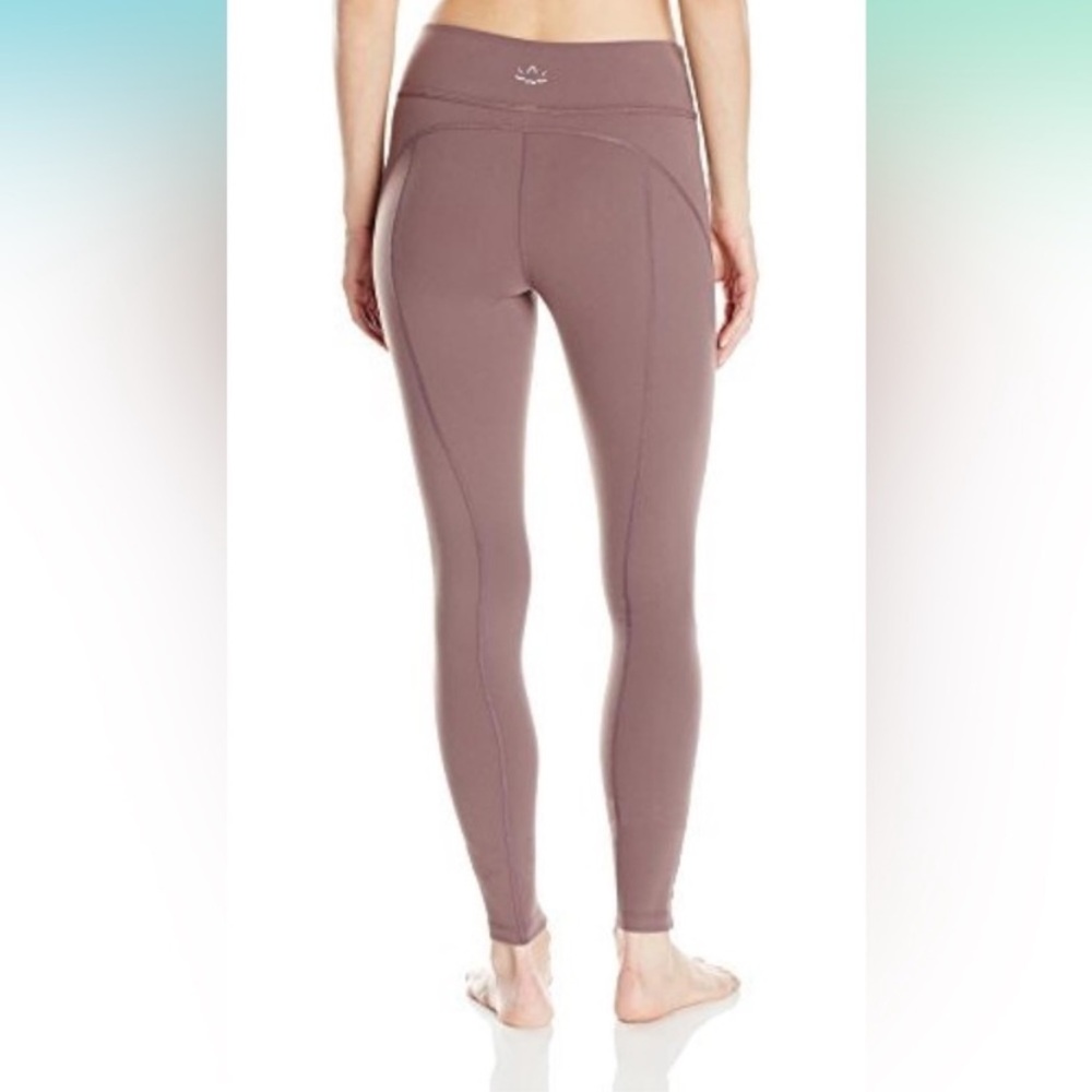 Beyond Yoga Leggings♫♪☯︎✰𓃰 - Picture 5 of 16